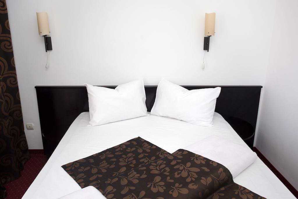 Hotel Terra Oradea Dış mekan fotoğraf