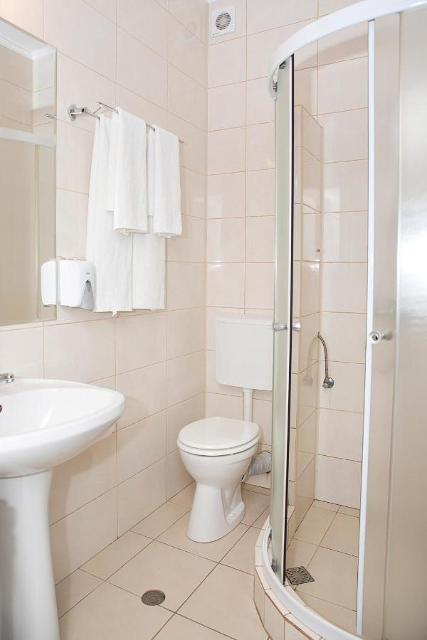 Hotel Terra Oradea Dış mekan fotoğraf