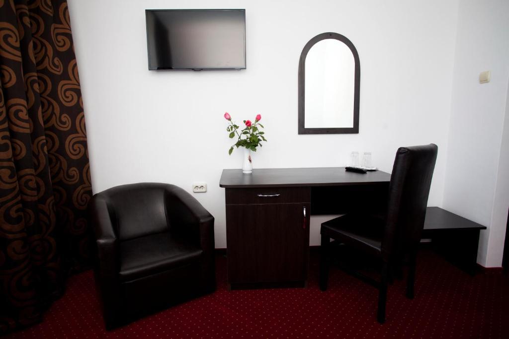 Hotel Terra Oradea Oda fotoğraf